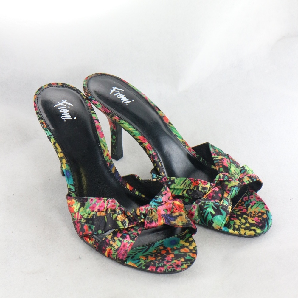 FIONI Multicolor Cross Strap Open Toe Sandals Sz 8.5 US Women - Picture 1 of 8